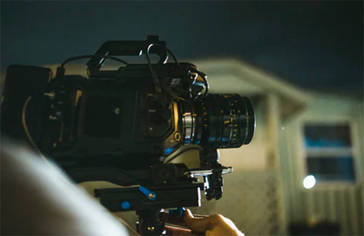 怎么选择专业的广告片制作团队？